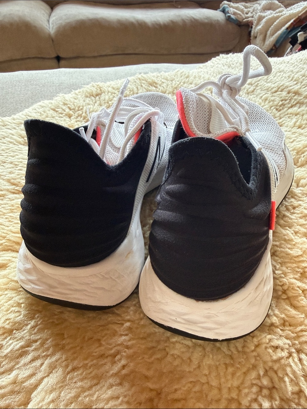 New Balance ROAV *WIDE* - Picture 4 of 5